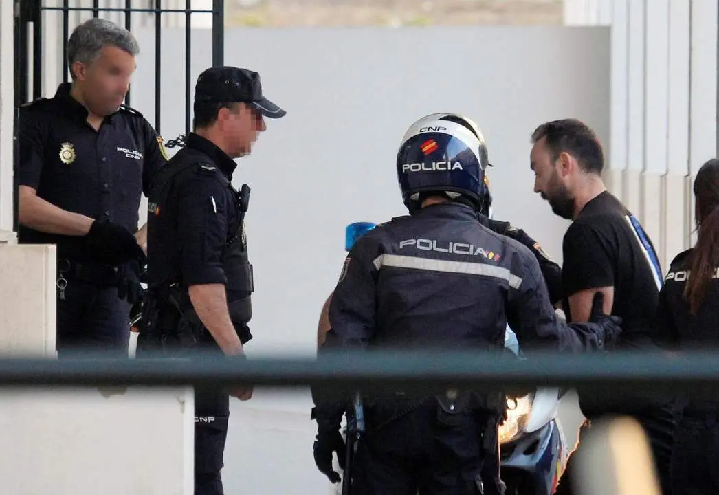 Momento de su llegada a los juzgados - EFE/A.Carrasco Ragel.
