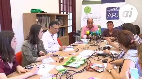 M&aacute;s de 350 menores esperan  una familia de acogida en la provincia
