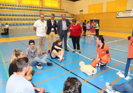 M&aacute;s de 500 alumnos participan en el primer Cardiomarat&oacute;n