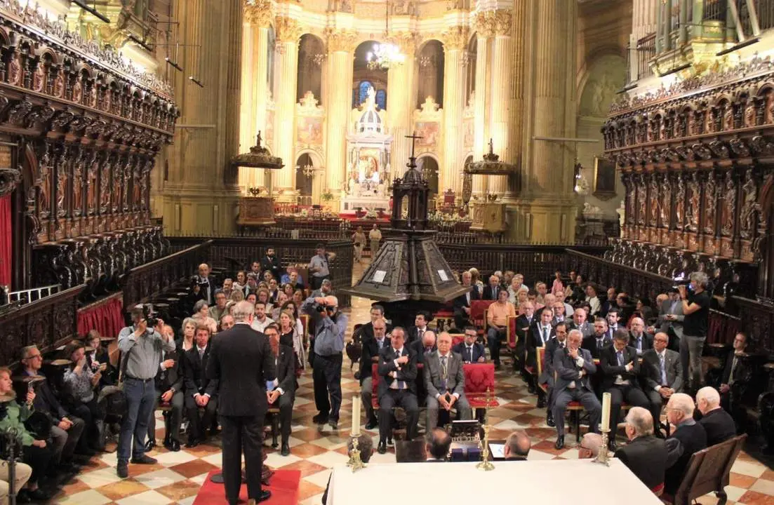 PRESENTACI&Oacute;N DEL LIBRO, EN LA CATEDRAL.  - VM