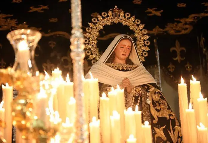 SOLEDAD DE MENA.  - VM