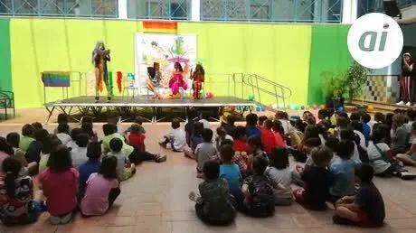 Las drag, cuentacuentos por un d&iacute;a en el CEIP El Pinillo