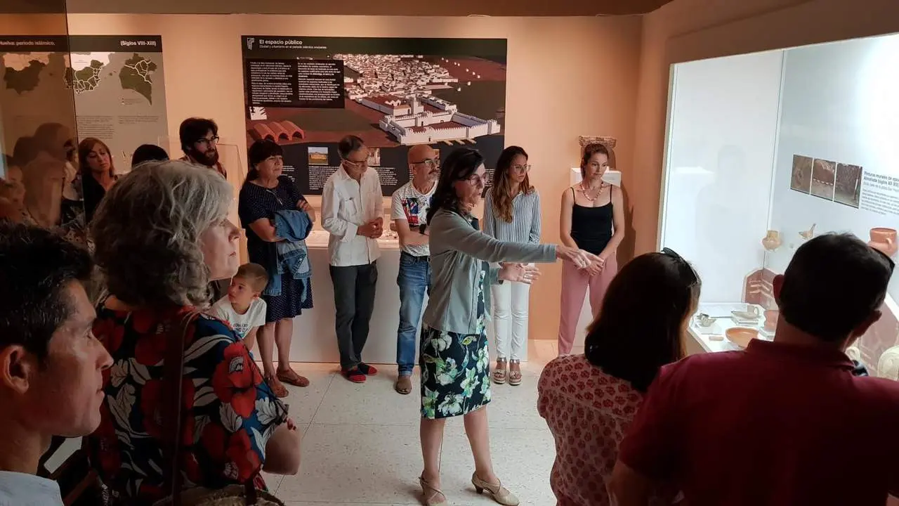 Inauguraci&oacute;n de la nueva secci&oacute;n. - VH