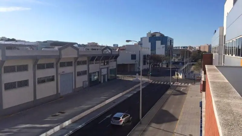 Recinto exterior Zona Franca. - Viva