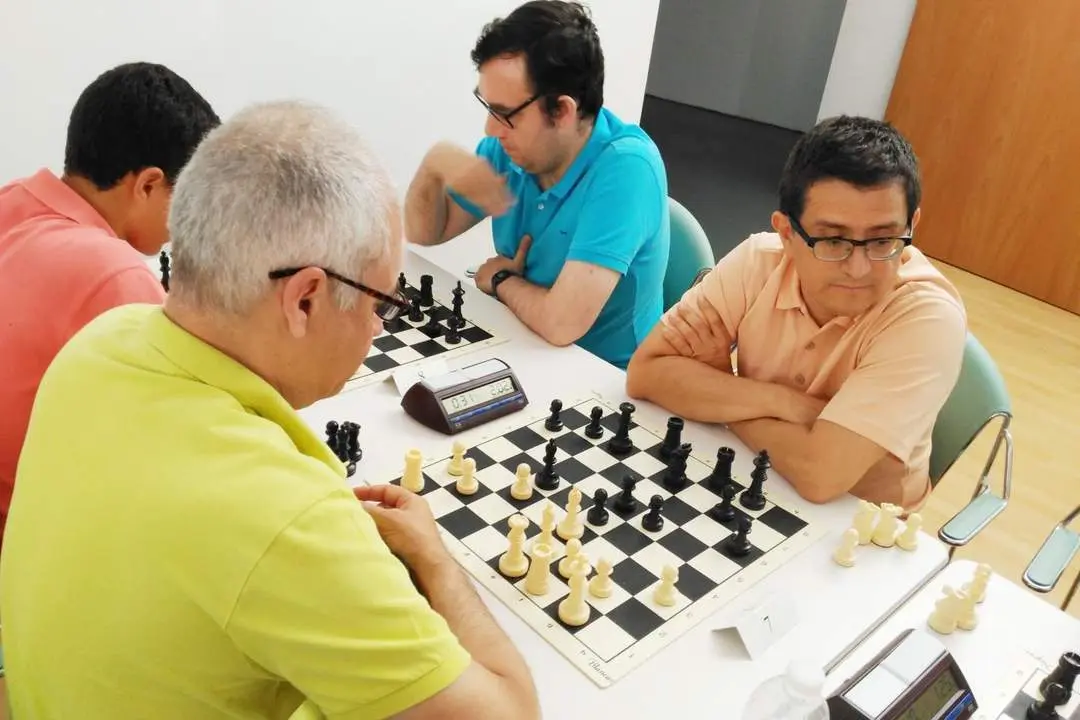 Jos&eacute; Antonio G&oacute;mez Calle ante el gran maestro Matamoros - A. I.