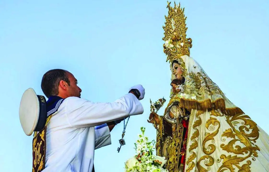 La Virgen del Carmen ya tiene las llaves