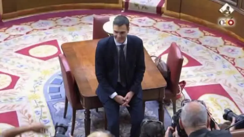 El "efecto S&aacute;nchez" dispara al PSOE y le sit&uacute;a a 9 puntos del PP y Cs