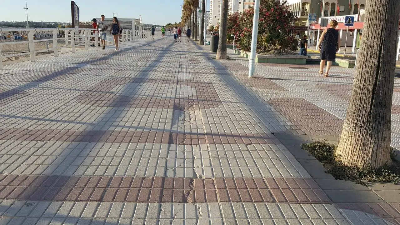 Problemas del paseo mar&iacute;timo - B. G. S. 