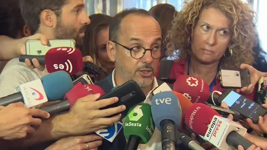 Los pol&iacute;ticos reaccionan a la agresi&oacute;n en la manifestaci&oacute;n de Cs