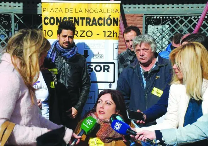 Concentraci&oacute;n para la accesibilidad en la estaci&oacute;n de La Nogalera. - V.M.