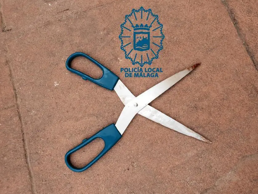 Tijeras intervenidas. 