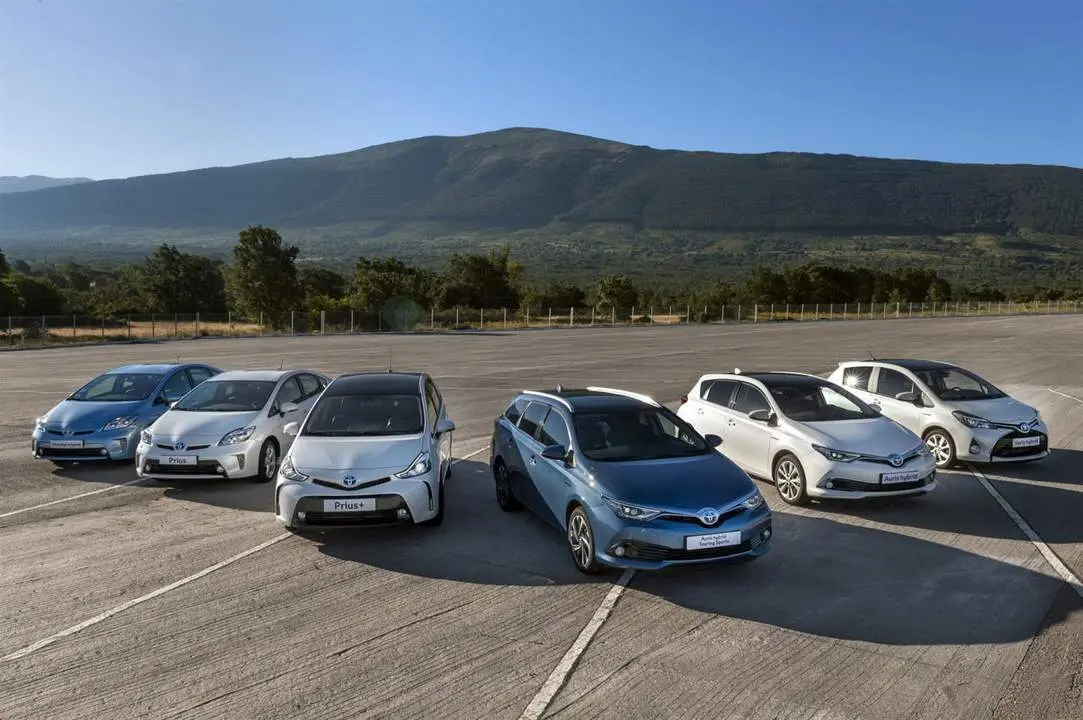 Coches h&iacute;bridos. - Europa Press