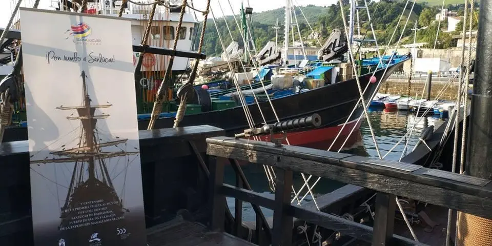 La Nao Victoria promocionando Sanl&uacute;car. - Informaci&oacute;n.