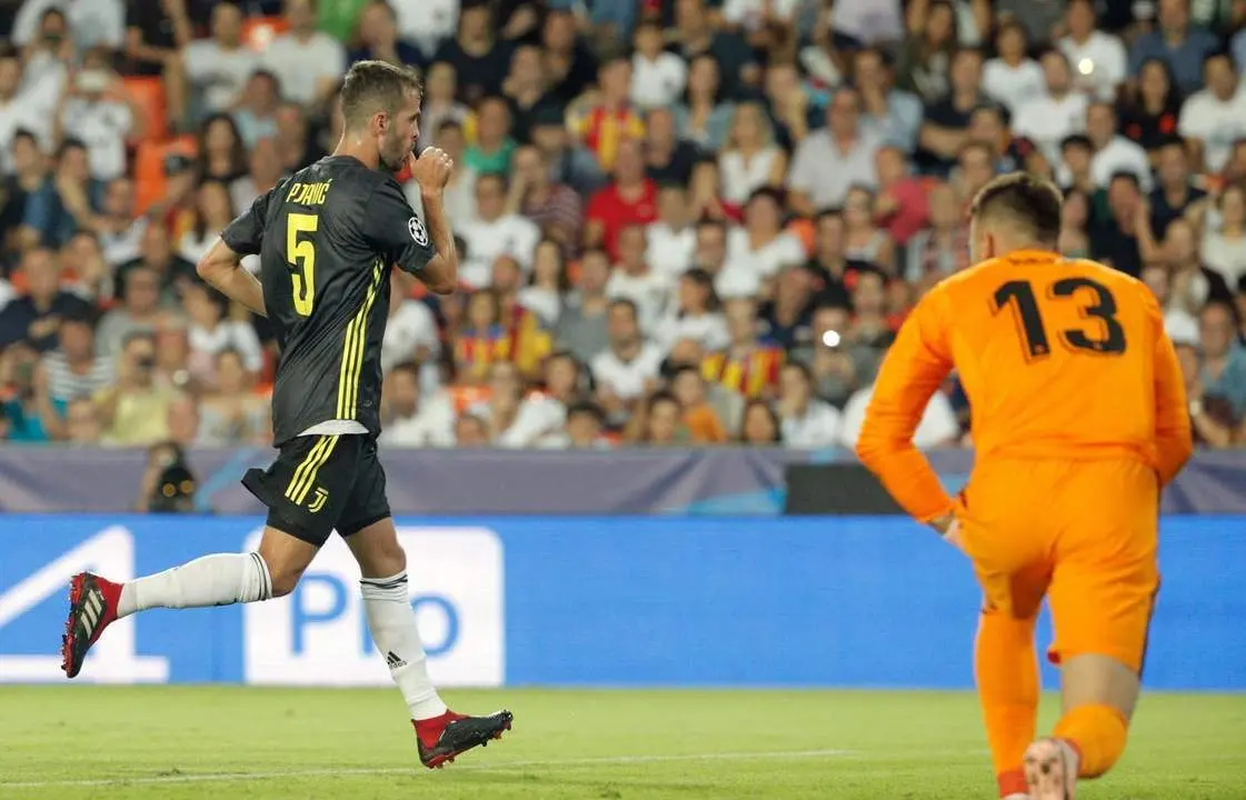 El Valencia sucumbe desde el punto de penalti