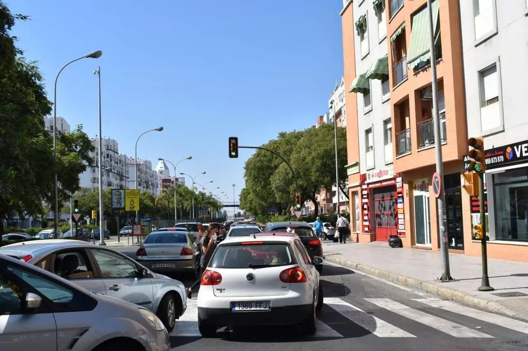 Retenciones en los accesos al puente del Odiel. - VH