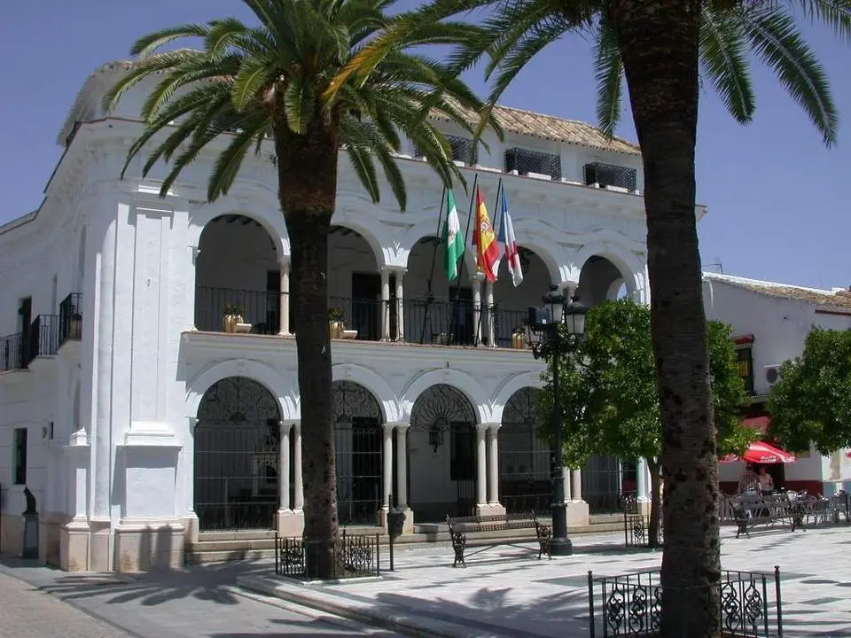 Ayuntamiento Almonte. | VH.