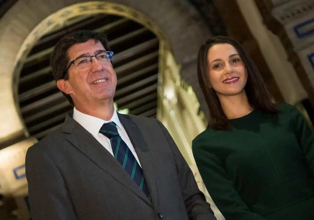 Juan Mar&iacute;n con In&eacute;s Arrimadas, este martes en un acto de Cs en Sevilla. - Efe