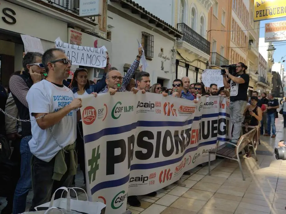 Funcionarios de prisiones de Huelva. - VH
