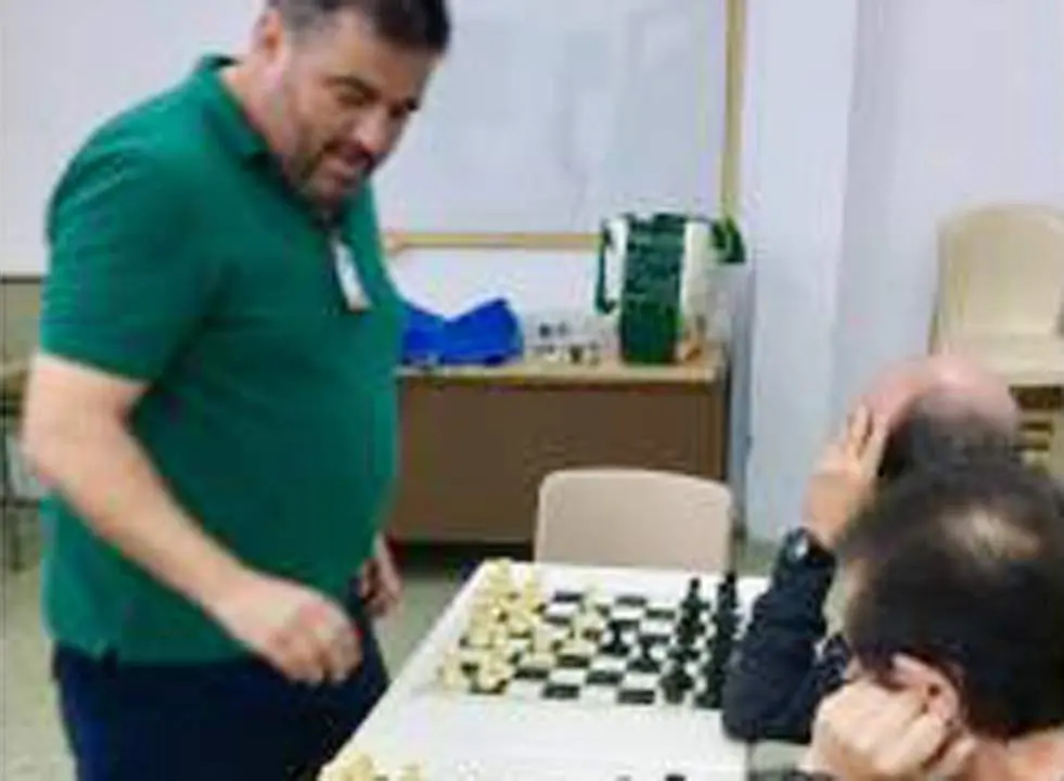 David Escobar impartiendo clases - A. I.