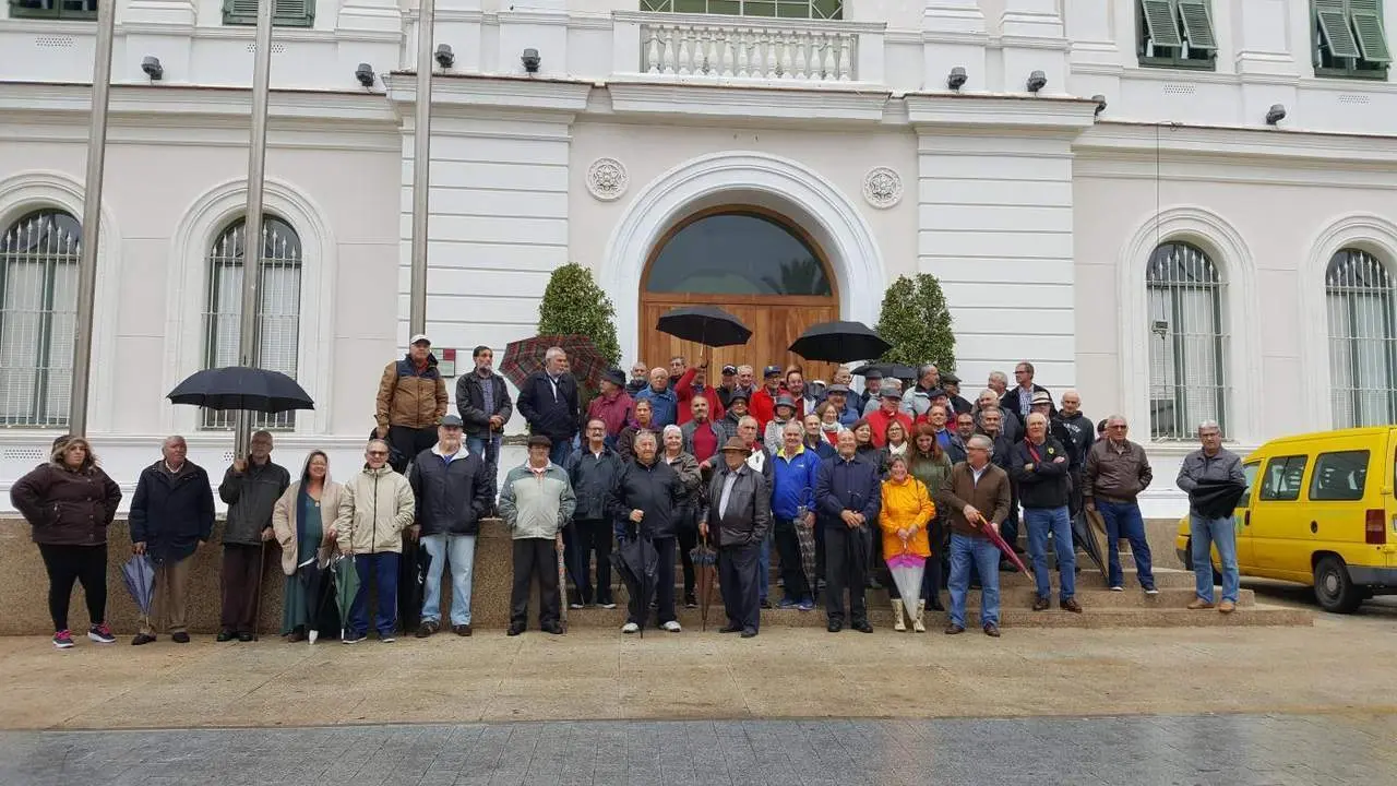 La foto de familia de los pensionistas - B. G. S. 