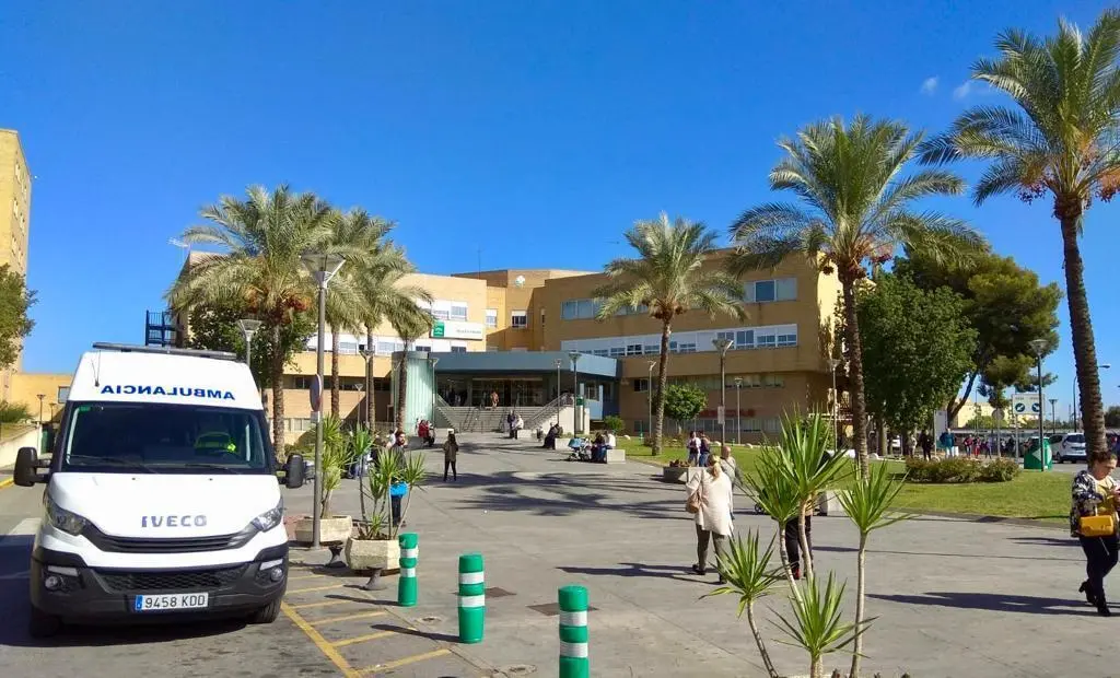 Hospital Infantil Virgen del Roc&iacute;o. - AN