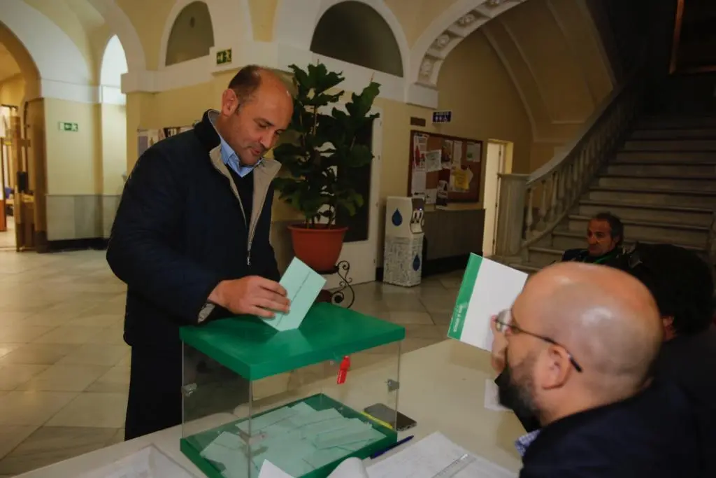 Los candidatos a la Alcald&iacute;a de C&aacute;diz animan a la participaci&oacute;n