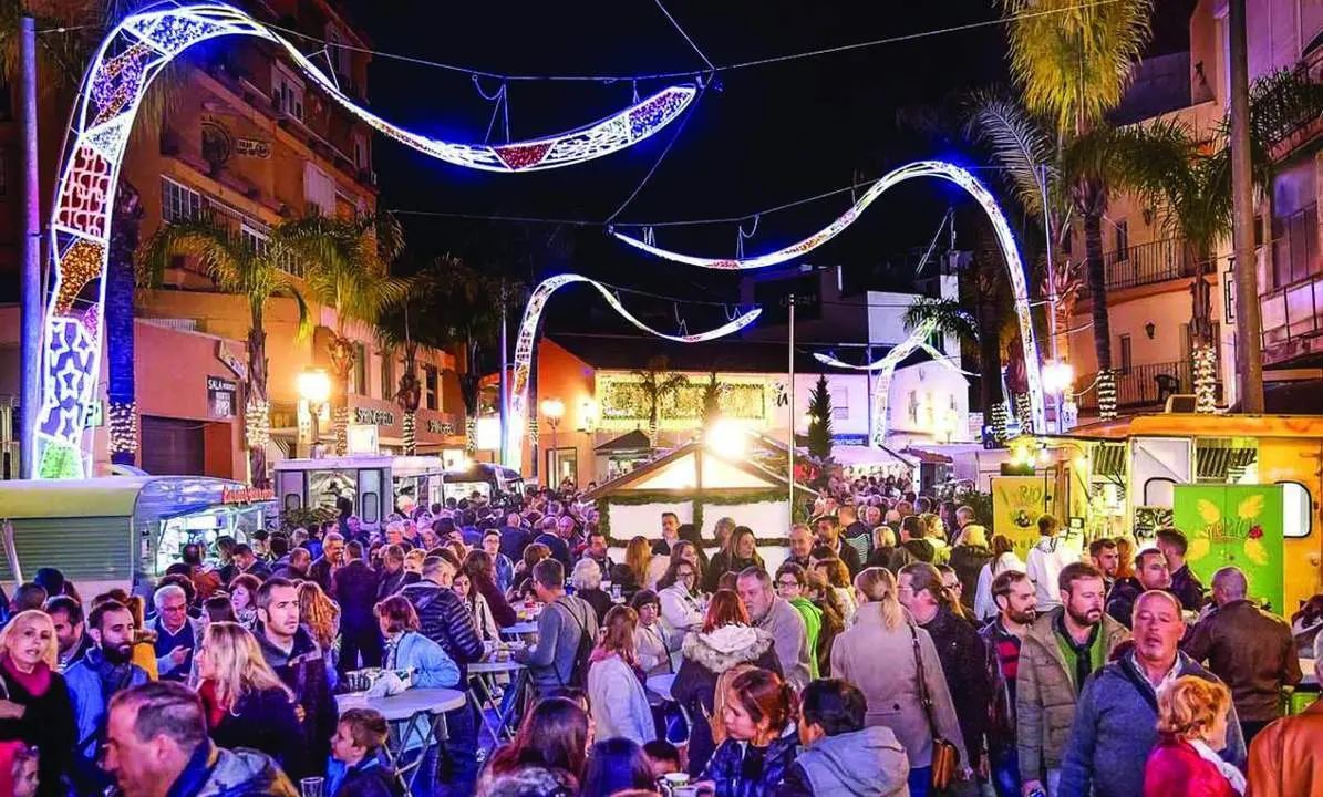Alumbrado navide&ntilde;o en Torremolinos. - ROHU