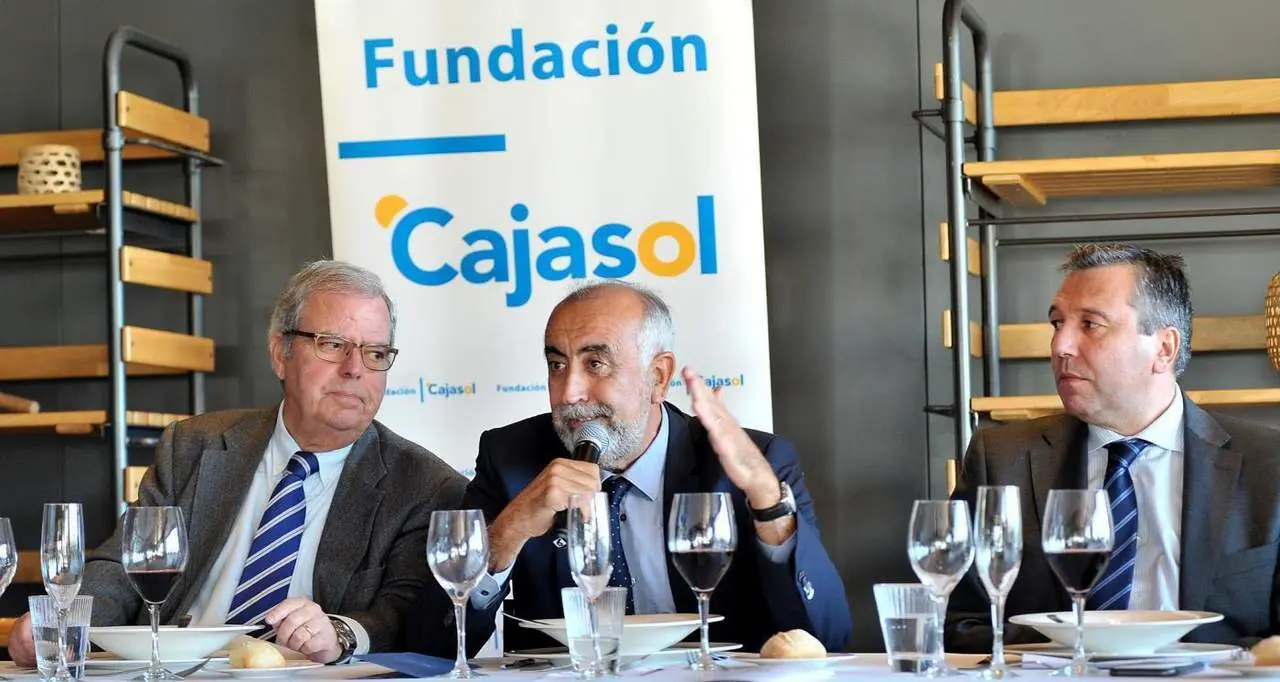 Jos&eacute; Antonio Mallou, invitado en el almuerzo-coloquio de la APC