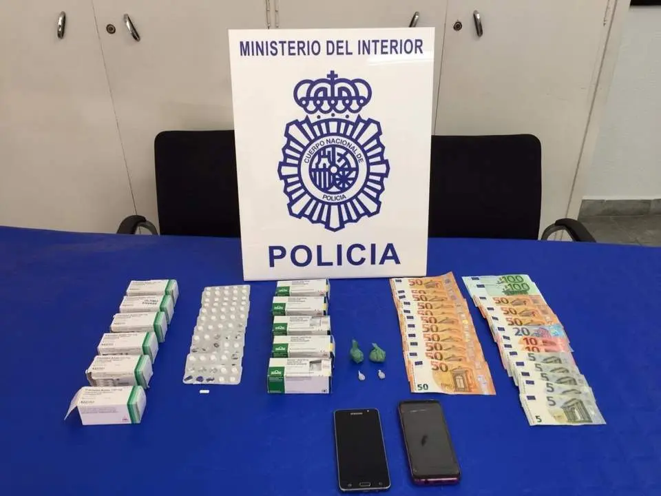 material incautado por la polic&iacute;a nacional. - cnp