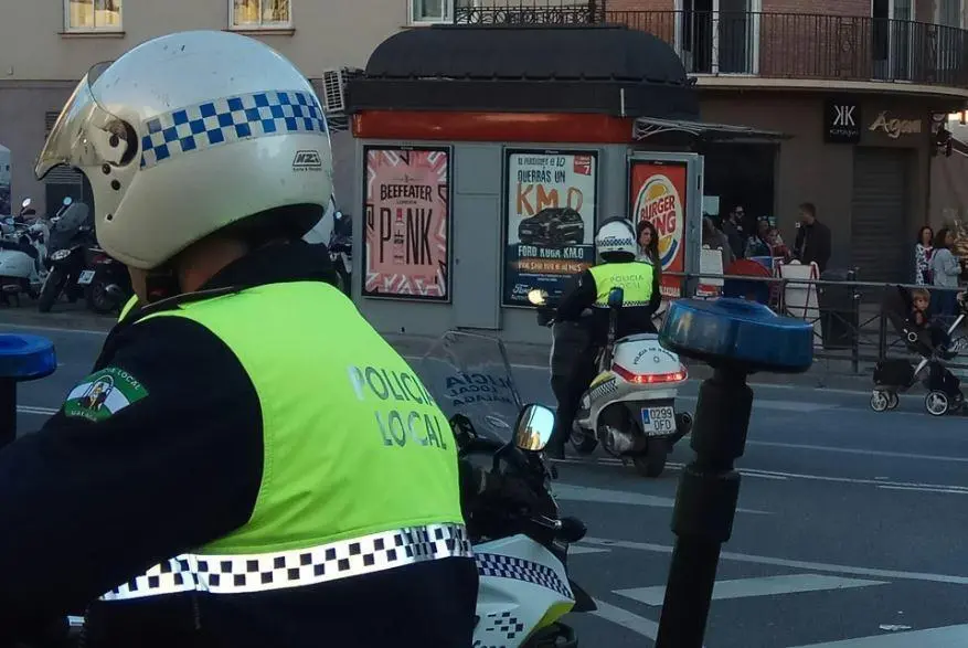 Polic&iacute;a Local de M&aacute;laga. - EP