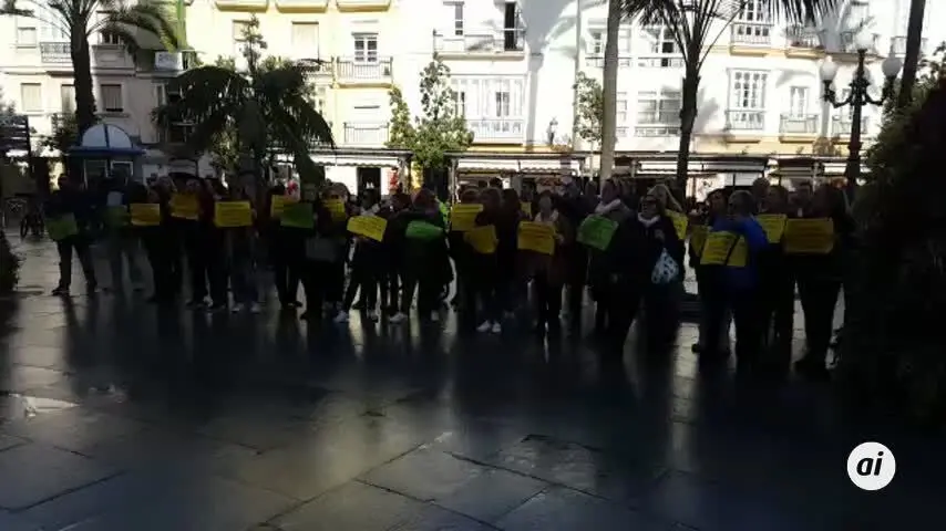 Las trabajadoras de la limpieza se manifiestan en San Juan de Dios