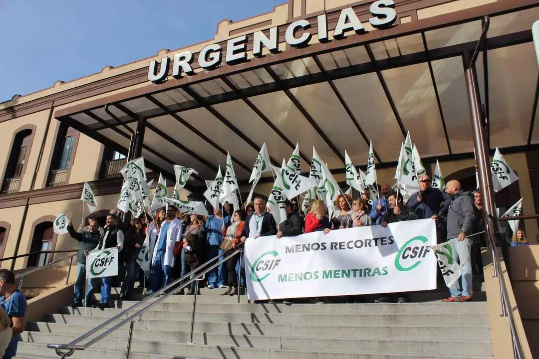 imagen de una antigua concentraci&oacute;n en el hospital civil de m&aacute;laga. - csif