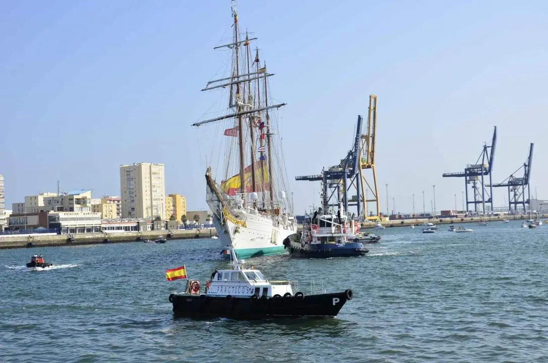 El buque escuela 'Juan Sebasti&aacute;n de Elcano'. - 
