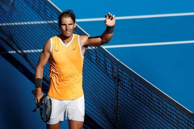 Un Nadal desatado avanza m&aacute;s suelto tras la eliminaci&oacute;n de Federer
