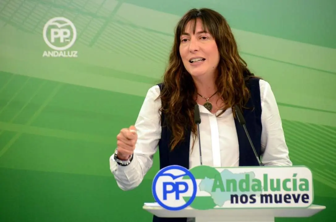 Roc&iacute;o Ruiz aterriza en la Junta y Loles L&oacute;pez en el Parlamento