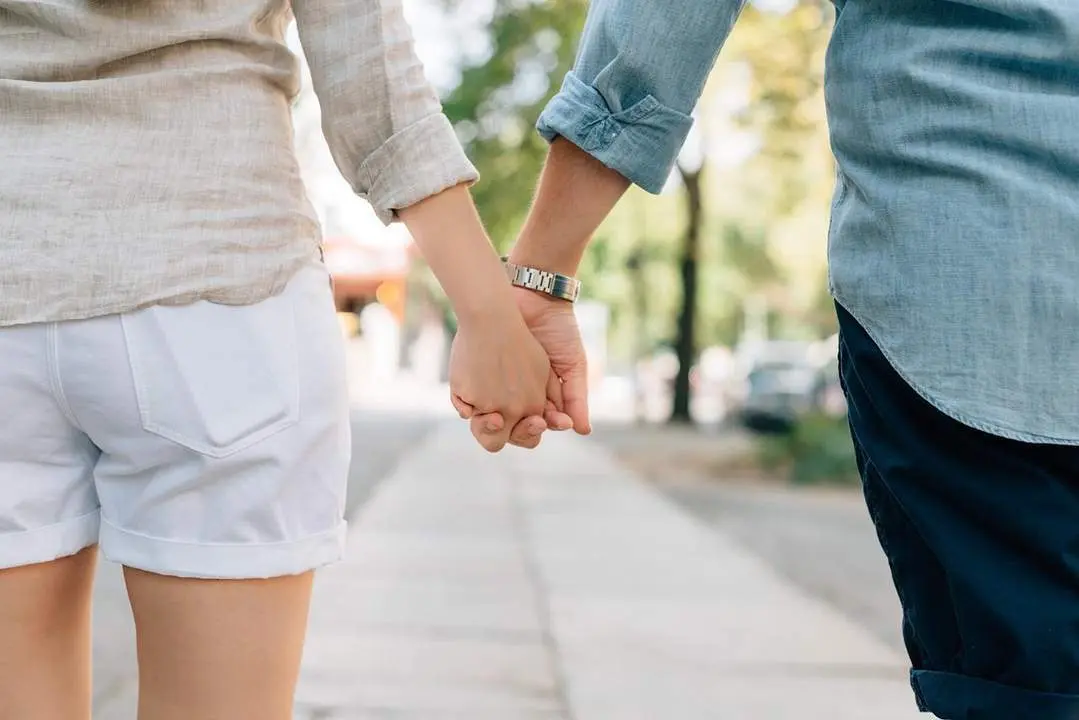 Pareja. - AI