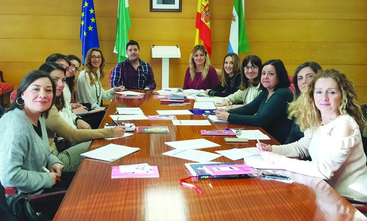 Reuni&oacute;n de la concejala con el Centro de la Mujer y los coeducadores en igualdad. - V.M.