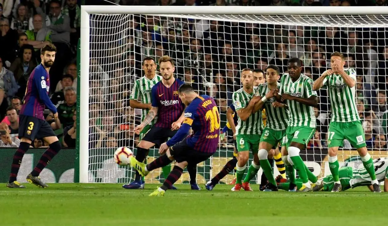 El orden del Barcelona mata las ideas del Betis (1-4)