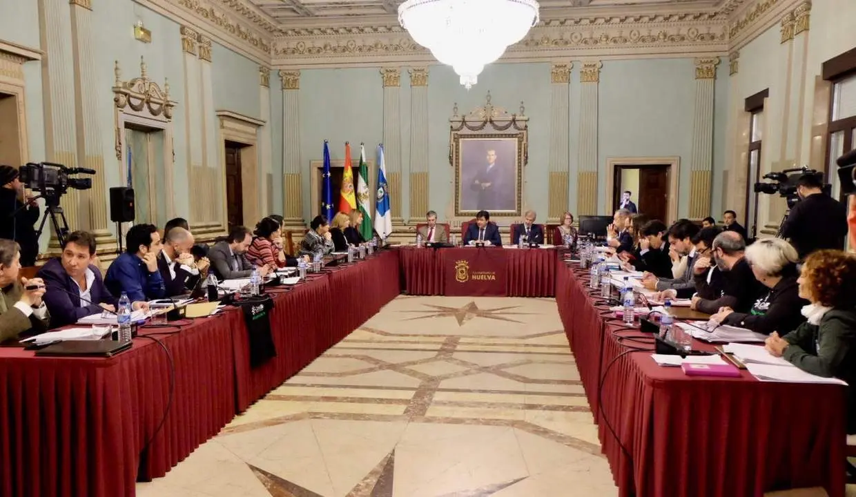 Pleno del Ayuntamiento de Huelva. - VH