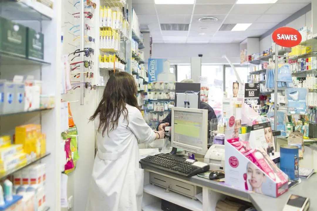 La administraci&oacute;n del mismo medicamento en todas las farmacias mejora la adherencia al tratamiento. - E. P.