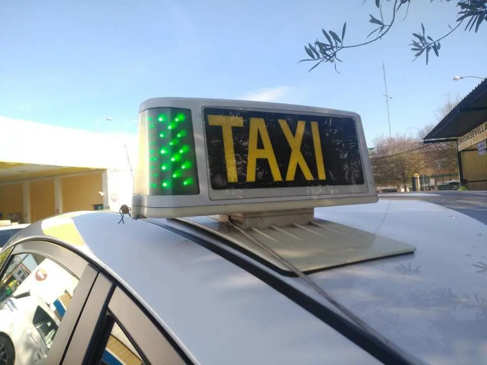 Un taxi en Sevilla. - MLV