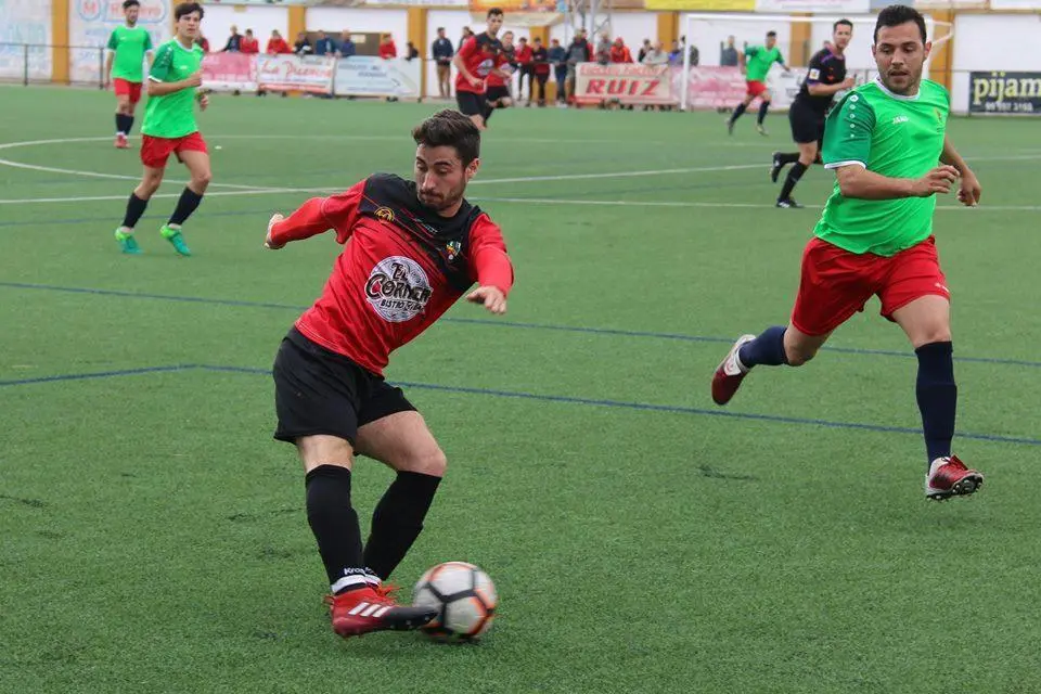 La Rote&ntilde;a fue superior a su rival buena parte del partido. - Viva Rota