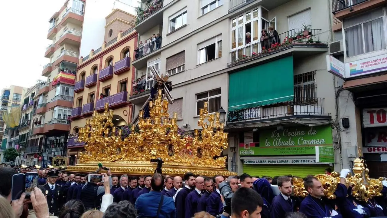 La amenaza de lluvia niega la salida a Paloma, Fusionadas y Sangre