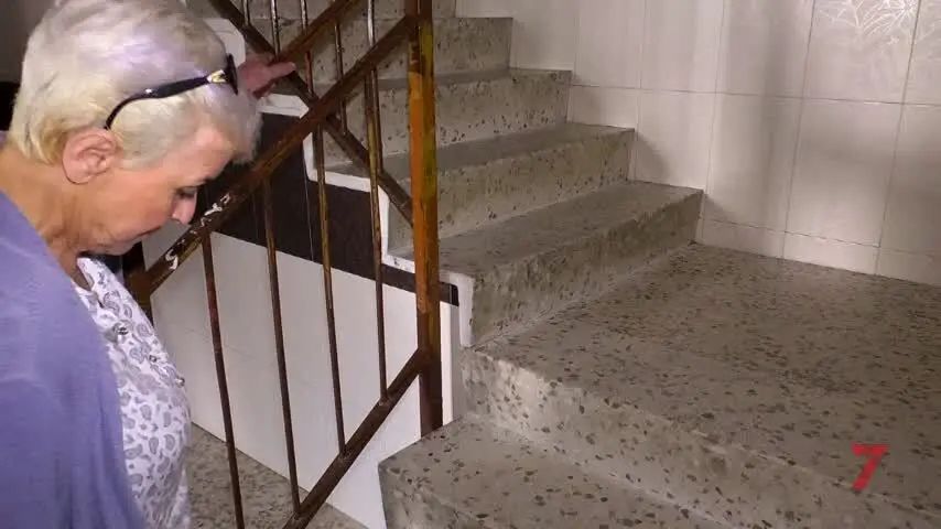 Los mayores de un bloque de El Mopu llevan 11 d&iacute;as sin ascensor