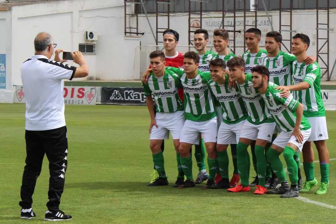 El equipo juvenil del Atl&eacute;tico Sanluque&ntilde;o seguir&aacute; fotografi&aacute;ndose en la Liga Nacional - Ra&uacute;l J. Bustillos