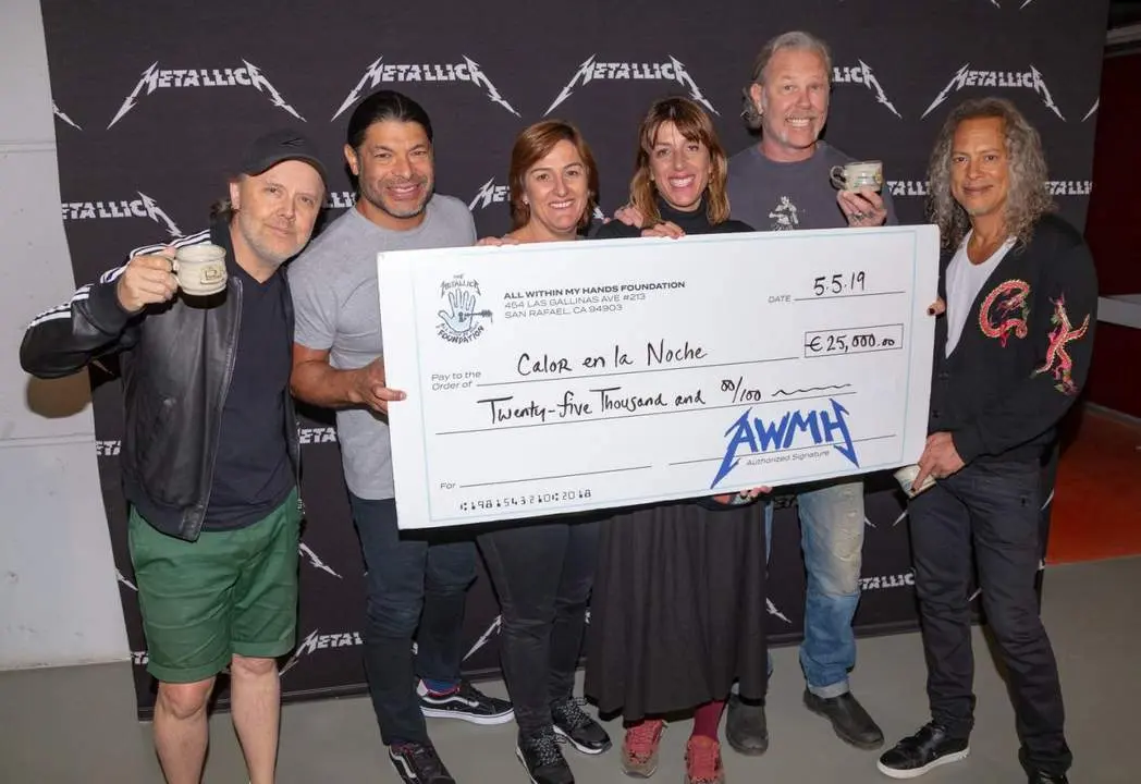 Metallica dona 50.000 euros a dos ONG de C&aacute;diz