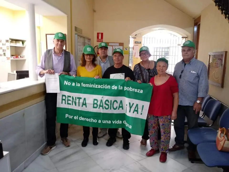 Entrega de un nuevo escrito de Renta B&aacute;sica. - olmedilla