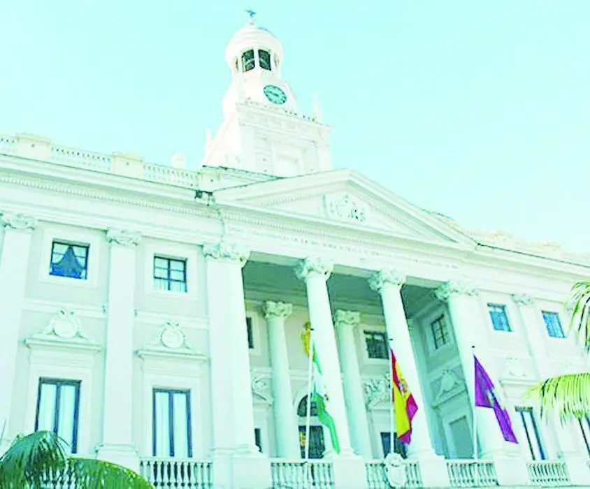 Ayuntamiento de C&aacute;diz. - Viva