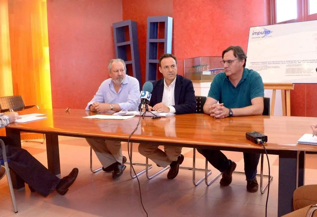 Rueda de prensa de Impulsa. - AI