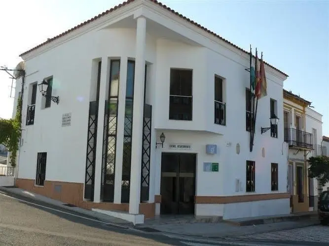 Ayuntamiento de Cumbres de Enmedio. - VH
